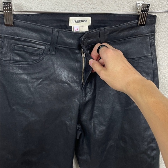 New L’Agence Ginny High Rise Straight Jeans Black Noir Coated Sz 25 - Picture 4 of 11